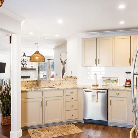 Lavish Branson Escape With Resort And Lake Access Exteriér fotografie